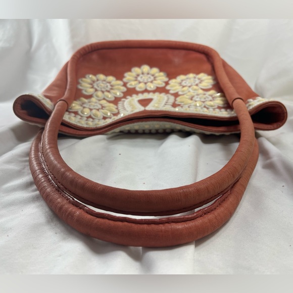 Lockheart leather rhinestone embroidered tote bag - Picture 6 of 10